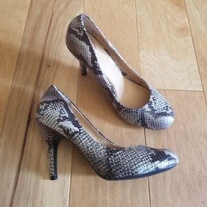 Jessica Simpson Heels Faux Snake Skin Pumps